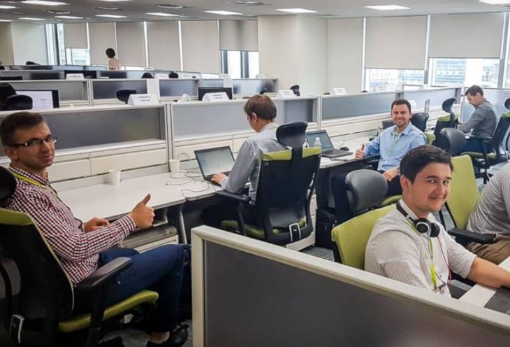 Comarch team while working in the Seoul office