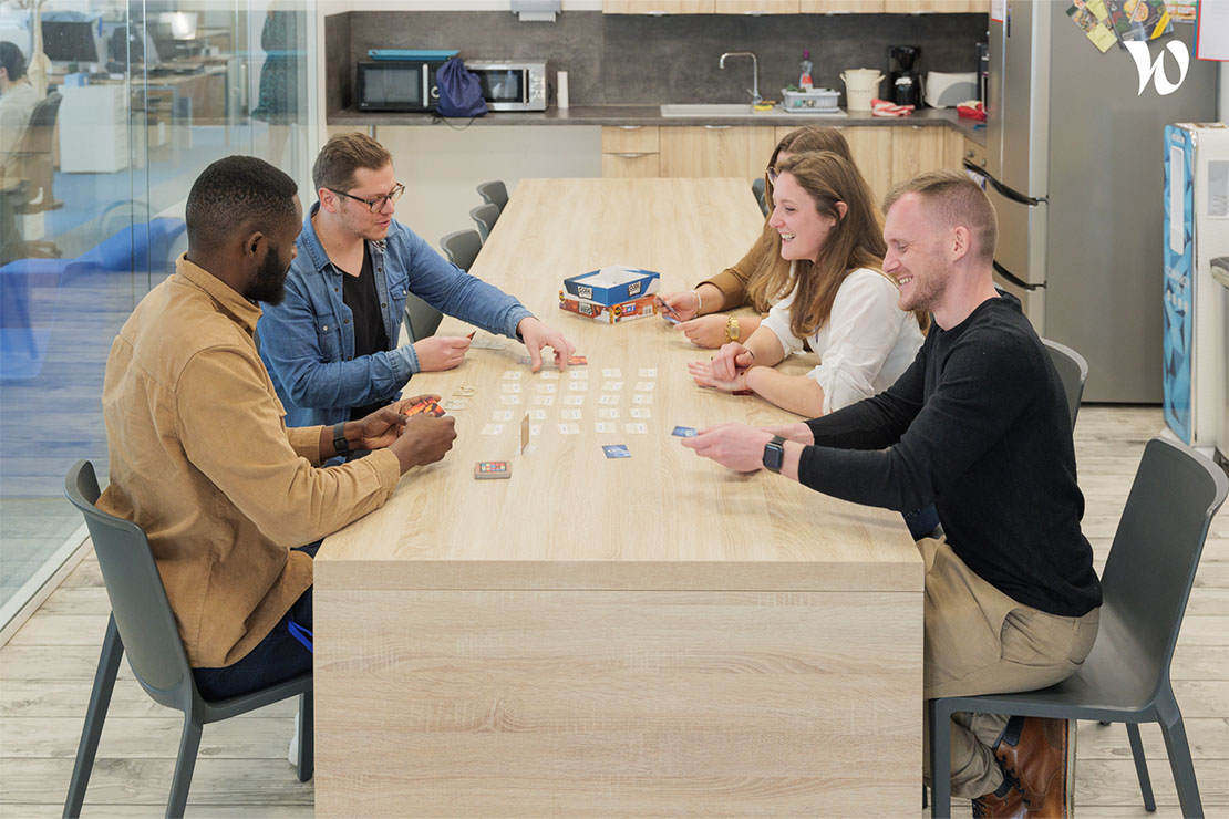 comarch-france-employees-have-an-integration-in-the-office