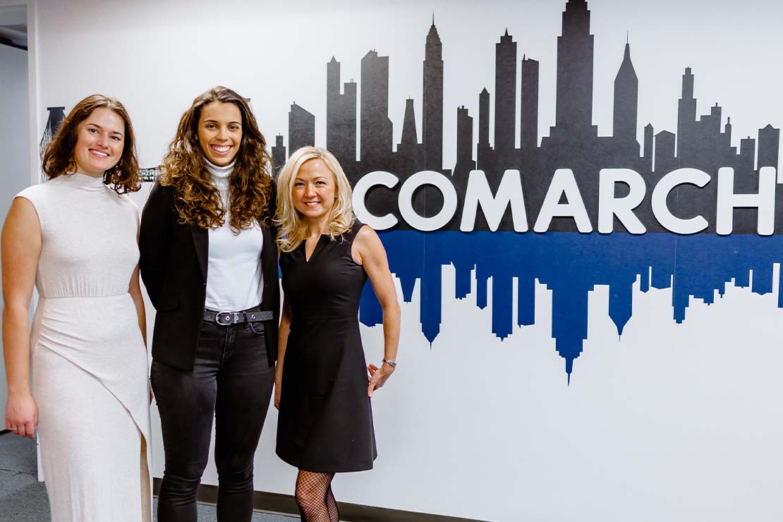 comarch-women-from-office-in-new-york