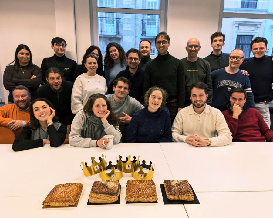 Cake sharing in Brussels